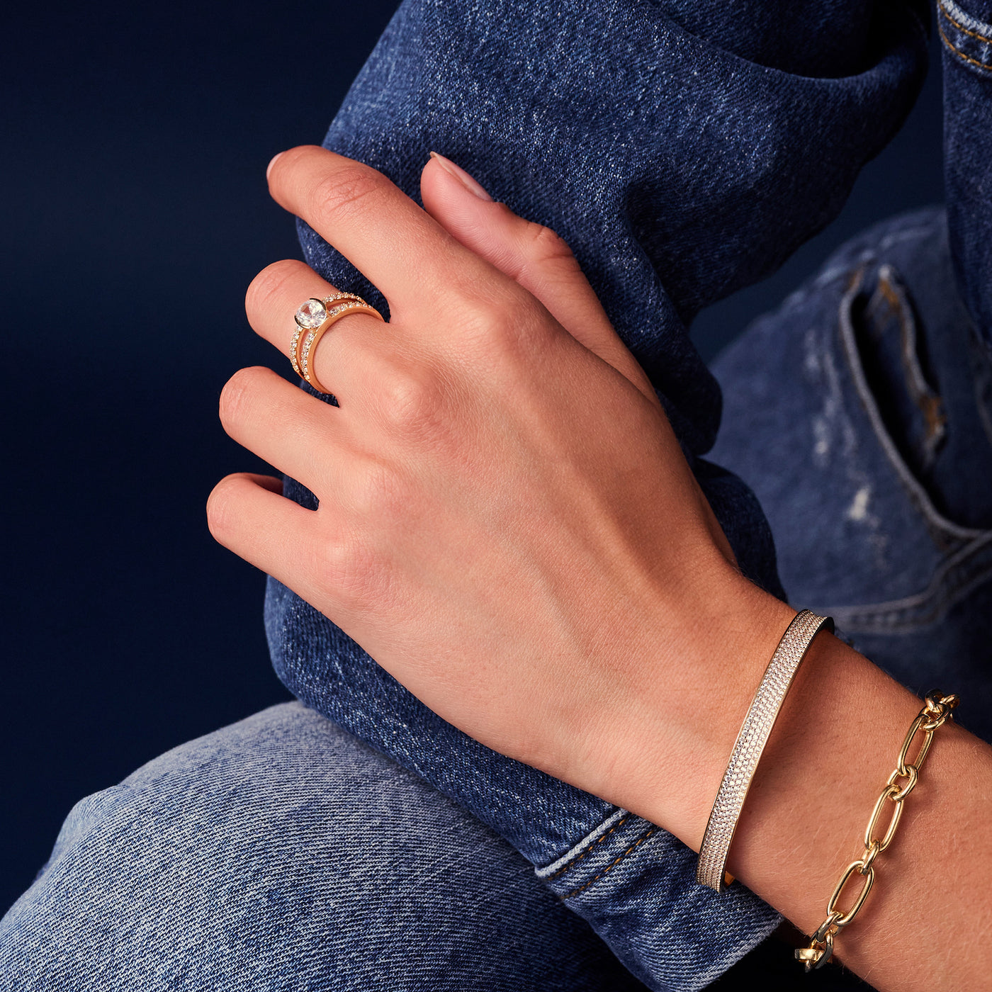 ELLISSE CAREZZA PICCOLO RING