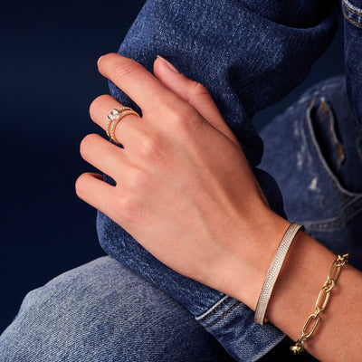 ELLISSE CAREZZA PICCOLO RING
